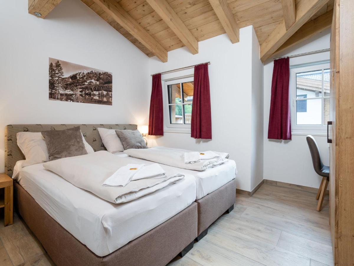Semi Detached Chalet In M Hlbach With Sauna Mühlbach am Hochkönig Exteriör bild