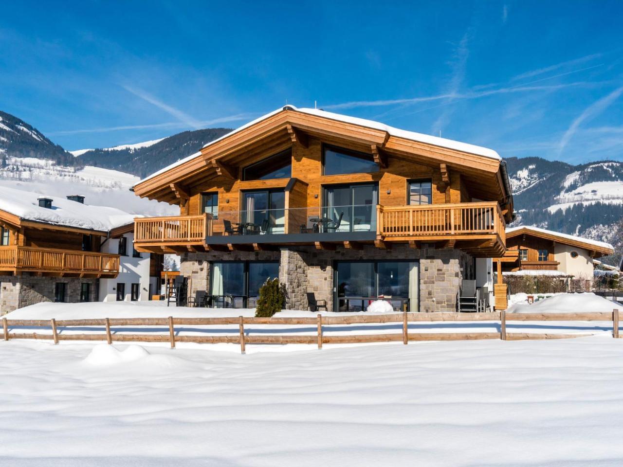 Semi Detached Chalet In M Hlbach With Sauna Mühlbach am Hochkönig Exteriör bild
